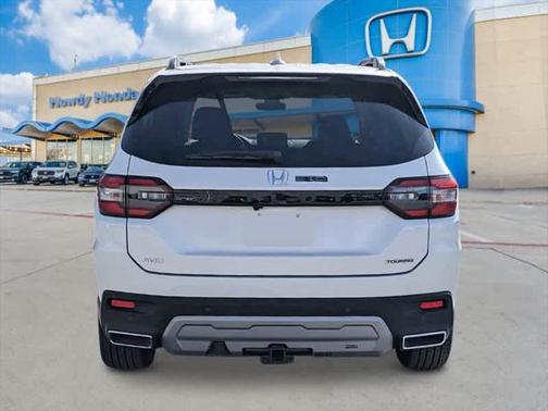 2025 Honda Pilot Touring