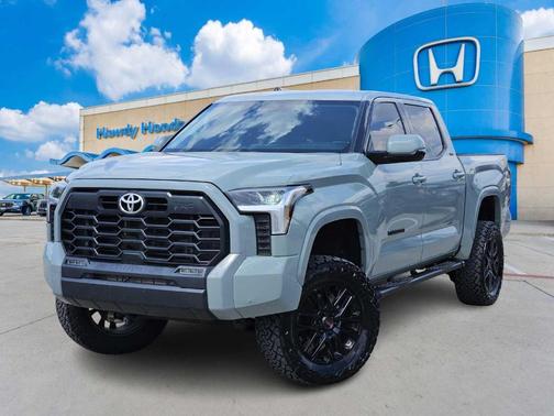 2022 Toyota Tundra SR5