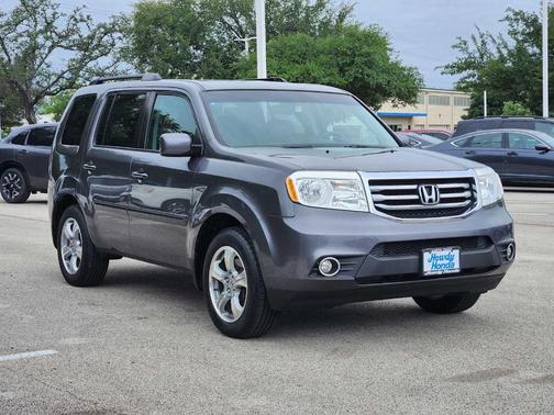 Gray 2015 Honda Pilot EX-L