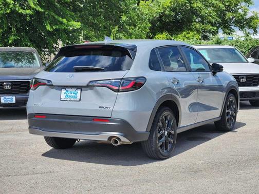 Urban Gray Pearl 2024 Honda HR-V Sport