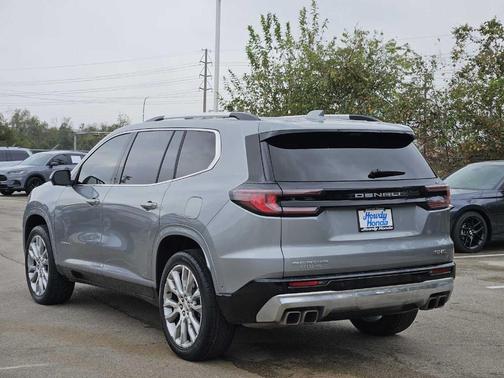 2024 GMC Acadia Denali