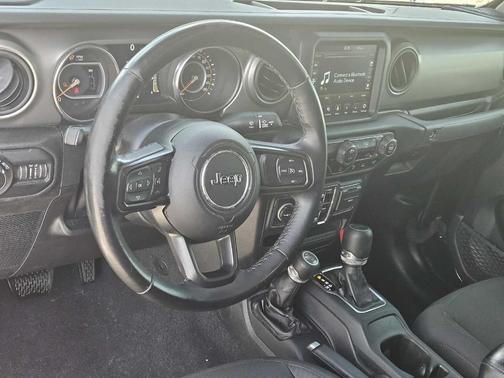 2021 Jeep Gladiator Sport