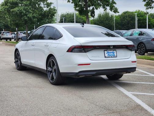 Platinum White Pearl 2026 Honda Accord SE