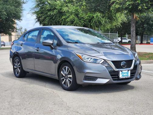 Gun Metallic 2021 Nissan Versa 1.6 SV