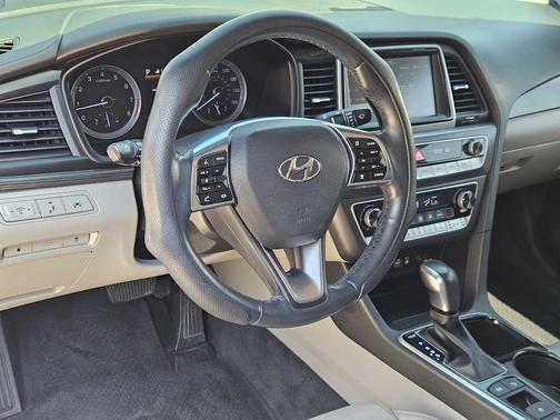 2018 Hyundai SONATA Limited