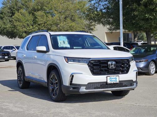2025 Honda Pilot TOURING+