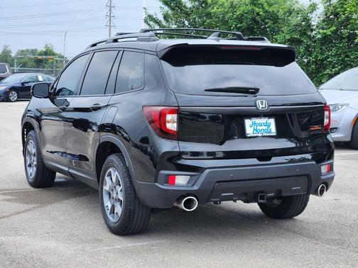 Crystal Black Pearl 2023 Honda Passport TrailSport