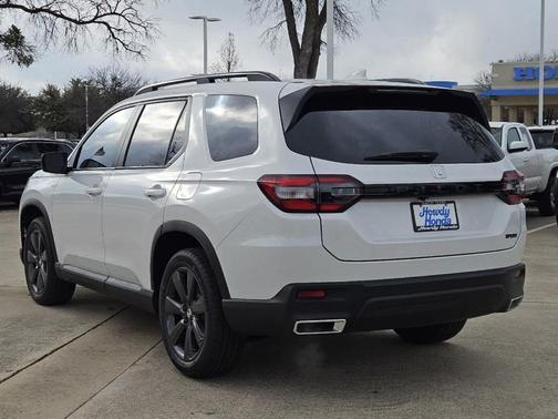 Platinum White Pearl 2025 Honda Pilot Sport