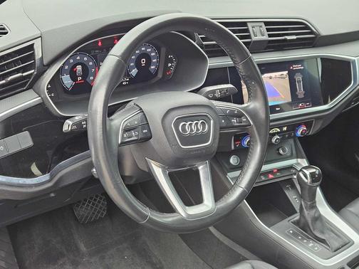 2020 Audi Q3 45 S line Premium