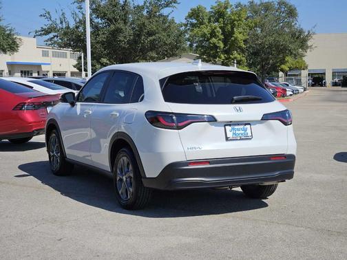 2026 Honda HR-V LX