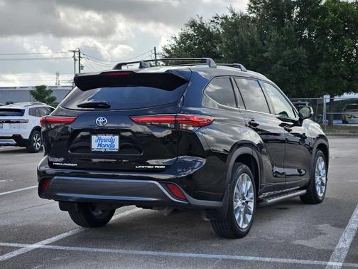 2022 Toyota Highlander Limited