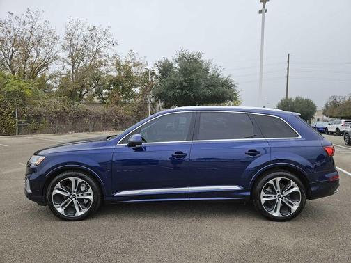2021 Audi Q7 55 Premium Plus