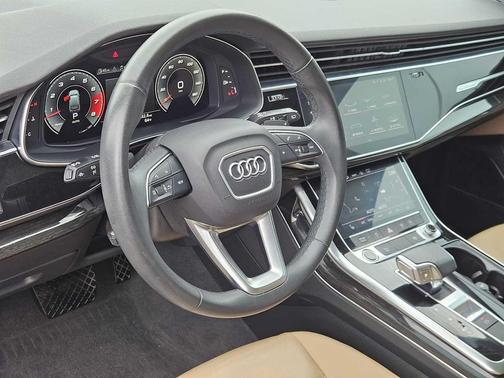 2021 Audi Q7 55 Premium Plus