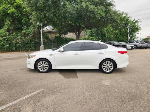 Snow White Pearl 2018 Kia Optima EX