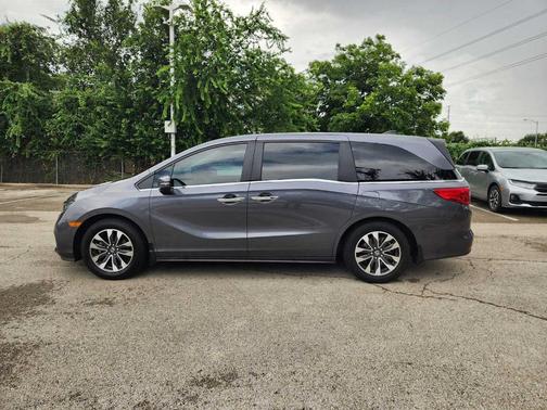 Modern Steel Metallic 2024 Honda Odyssey EX-L