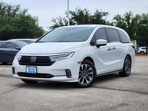 Platinum White Pearl 2023 Honda Odyssey EX-L
