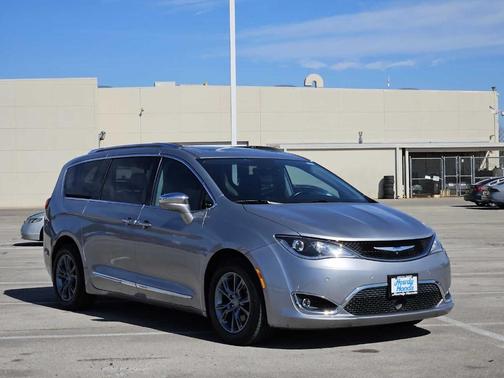 2018 Chrysler Pacifica Limited