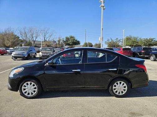 2018 Nissan Versa 1.6 SV