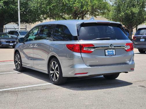 Lunar Silver Metallic 2020 Honda Odyssey Elite