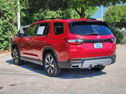 Radiant Red Metallic II 2025 Honda Pilot Touring