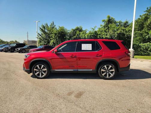 Radiant Red Metallic II 2025 Honda Pilot Touring