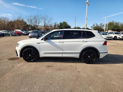 2021 Volkswagen Tiguan 2.0T SE R-Line Black