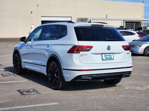 2021 Volkswagen Tiguan 2.0T SE R-Line Black