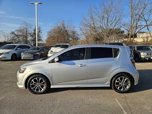 2017 Chevrolet Sonic LT