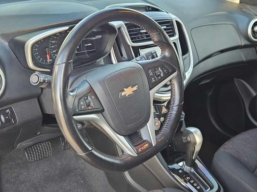 2017 Chevrolet Sonic LT