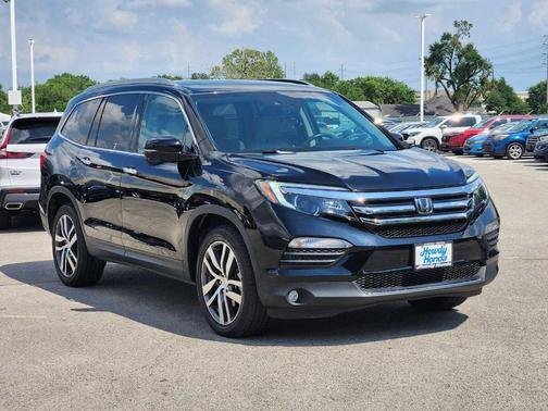Black 2017 Honda Pilot Touring