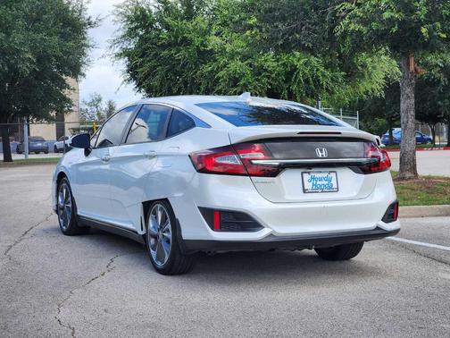 Platinum White Pearl 2018 Honda Clarity Plug-In Hybrid Touring
