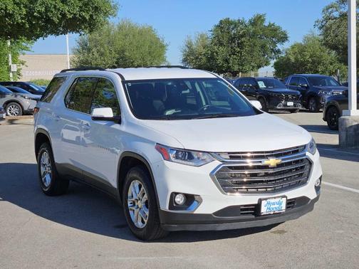 Summit White 2020 Chevrolet Traverse LT Leather