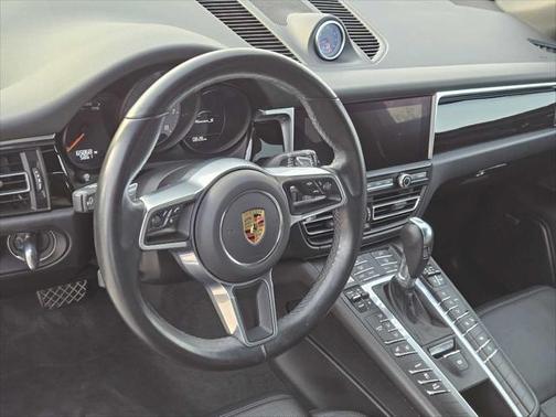 2021 Porsche Macan S