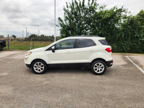 Diamond White 2020 Ford EcoSport SE