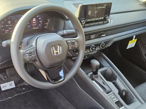 Platinum White Pearl 2025 Honda Accord SE