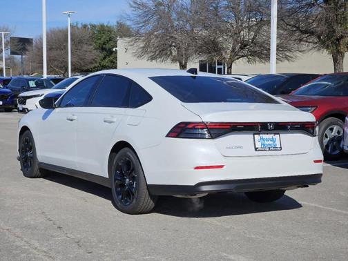 Platinum White Pearl 2025 Honda Accord SE