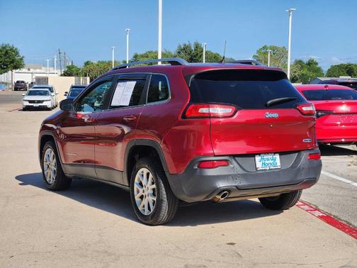 Deep Cherry Red Crystal Pearlcoat 2017 Jeep Cherokee Latitude