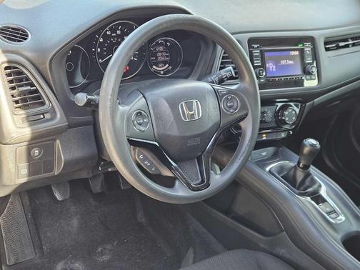 2016 Honda HR-V LX