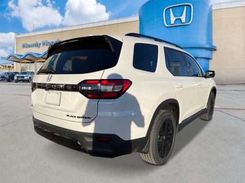 2026 Honda Pilot Black Edition