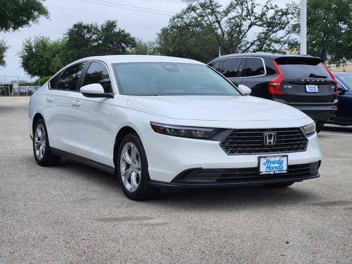 Platinum White Pearl 2024 Honda Accord LX