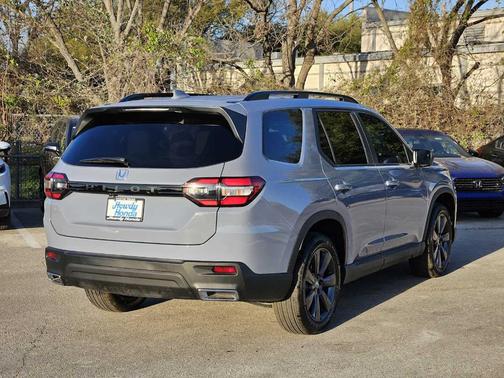 2025 Honda Pilot Sport