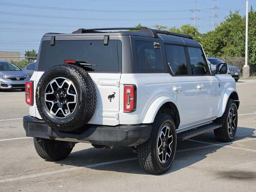 2023 Ford Bronco Outer Banks