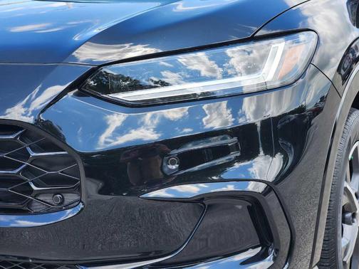 Crystal Black Pearl 2023 Honda HR-V EX-L