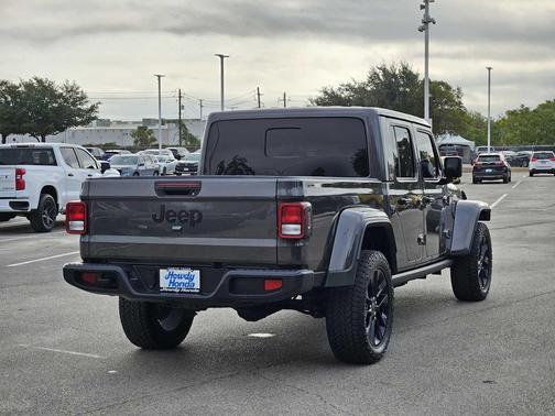2024 Jeep Gladiator Sport