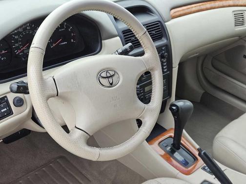 2002 Toyota Camry Solara SLE