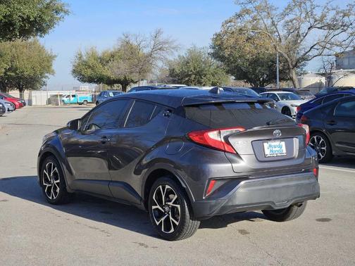 2020 Toyota C-HR XLE