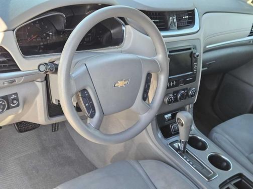 2017 Chevrolet Traverse LS