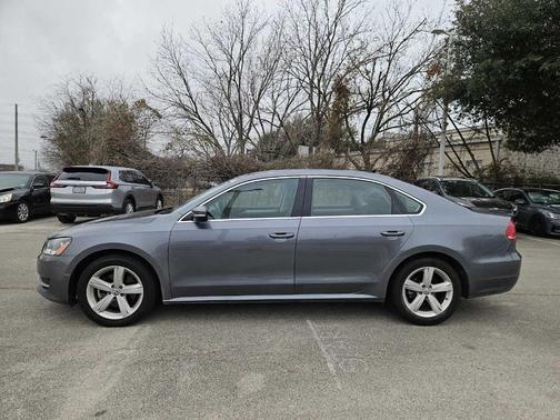 2013 Volkswagen Passat 2.5 SE