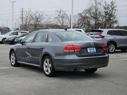 2013 Volkswagen Passat 2.5 SE