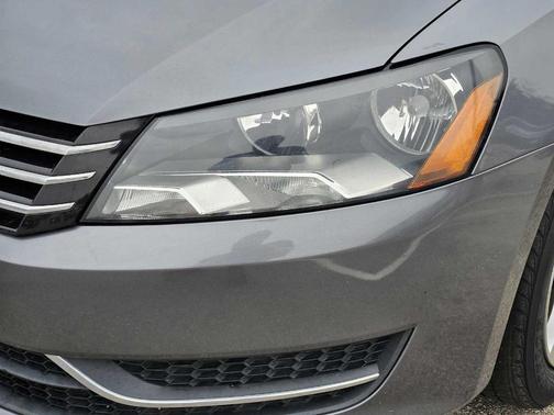 2013 Volkswagen Passat 2.5 SE